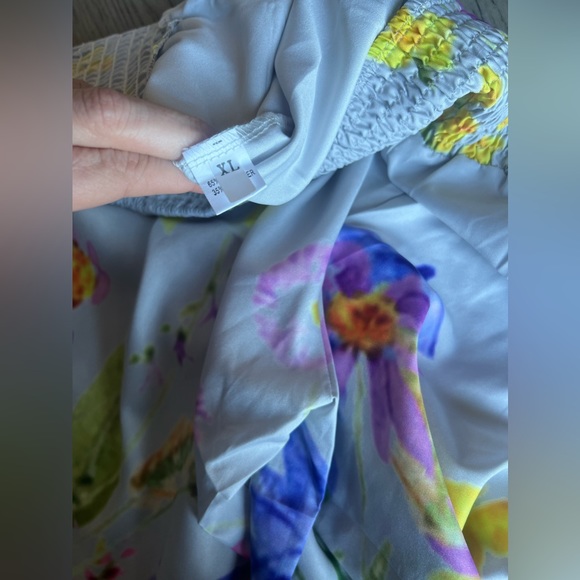 Floral Wide Leg Pants - Picture 2 of 2